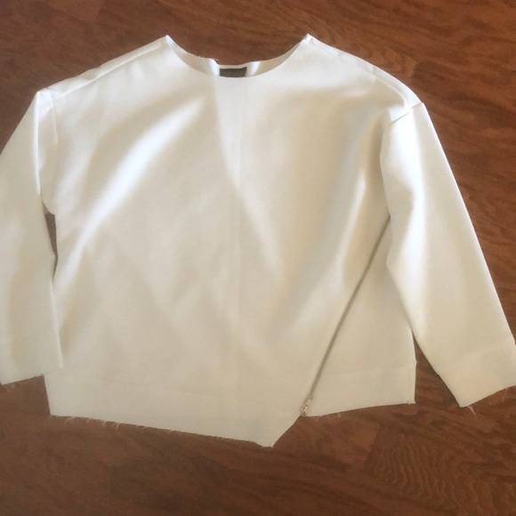 Topshop Tops - Topshop white raw cut sweatshirt w/zipper